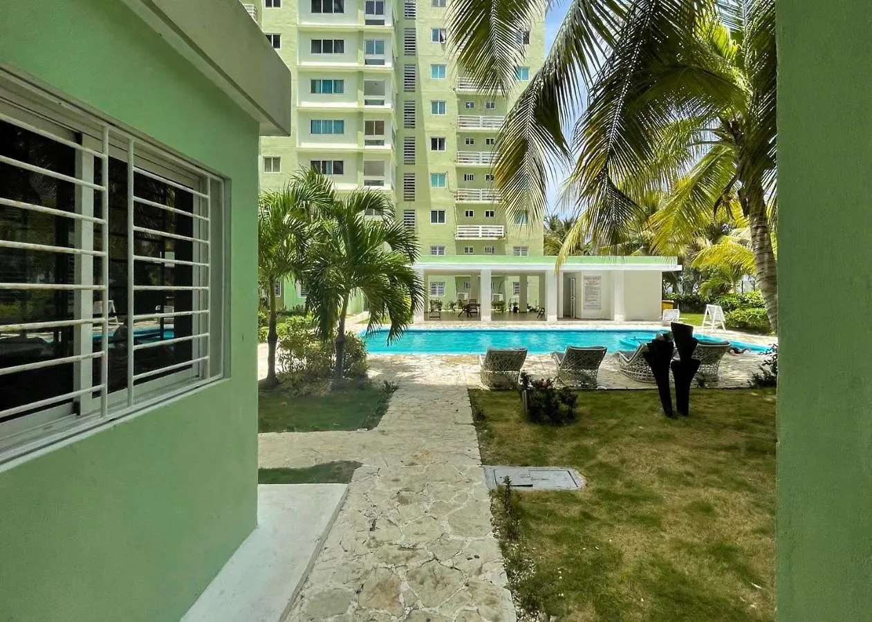 Escape Oceanfront Condo in Avenida Espana w/Pool Santo Domingo 0*,