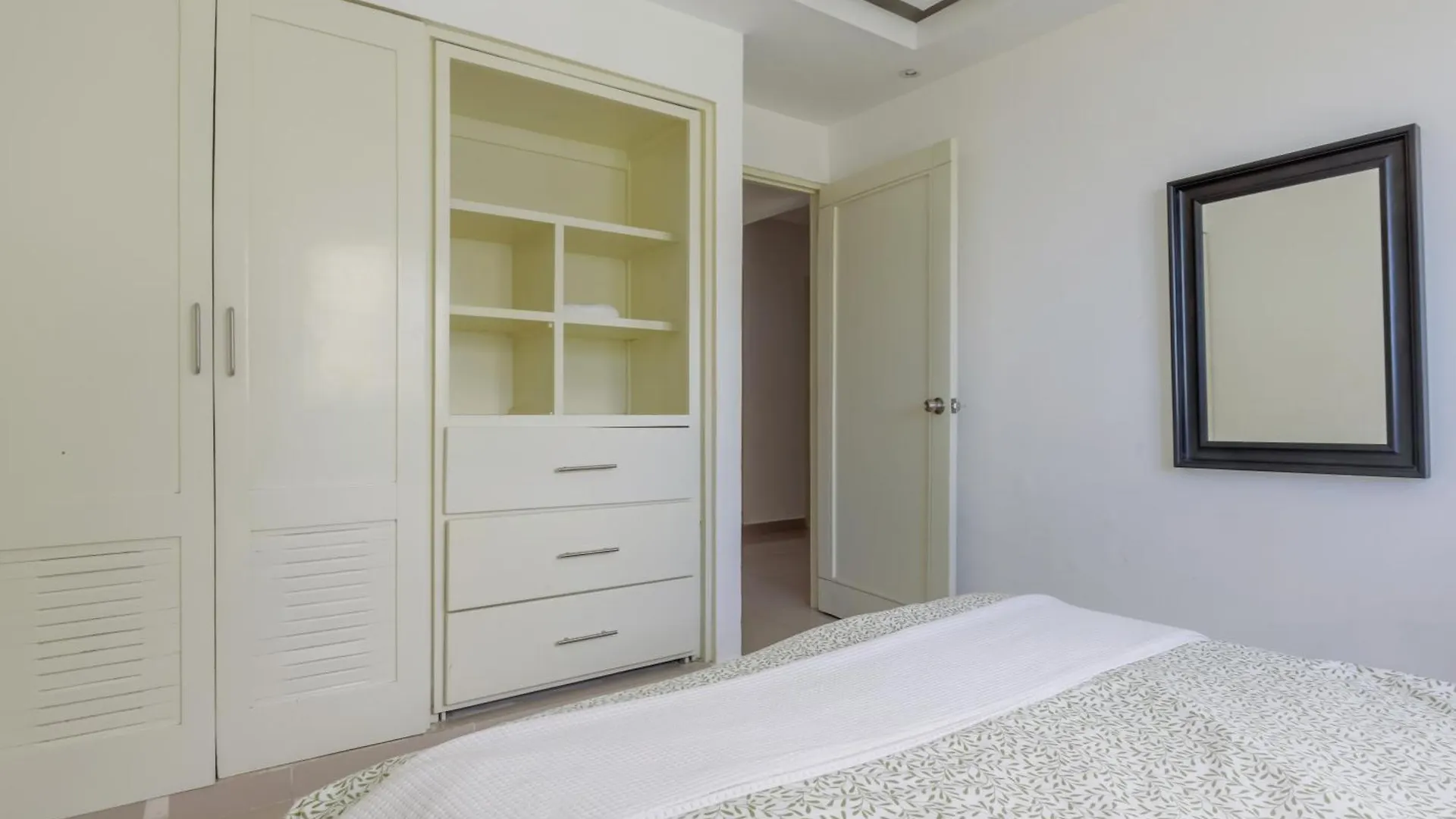 Apartment Escape Oceanfront 3Br Condo In Avenida Espana 9Flr With Pool Santo Domingo Dominican Republic